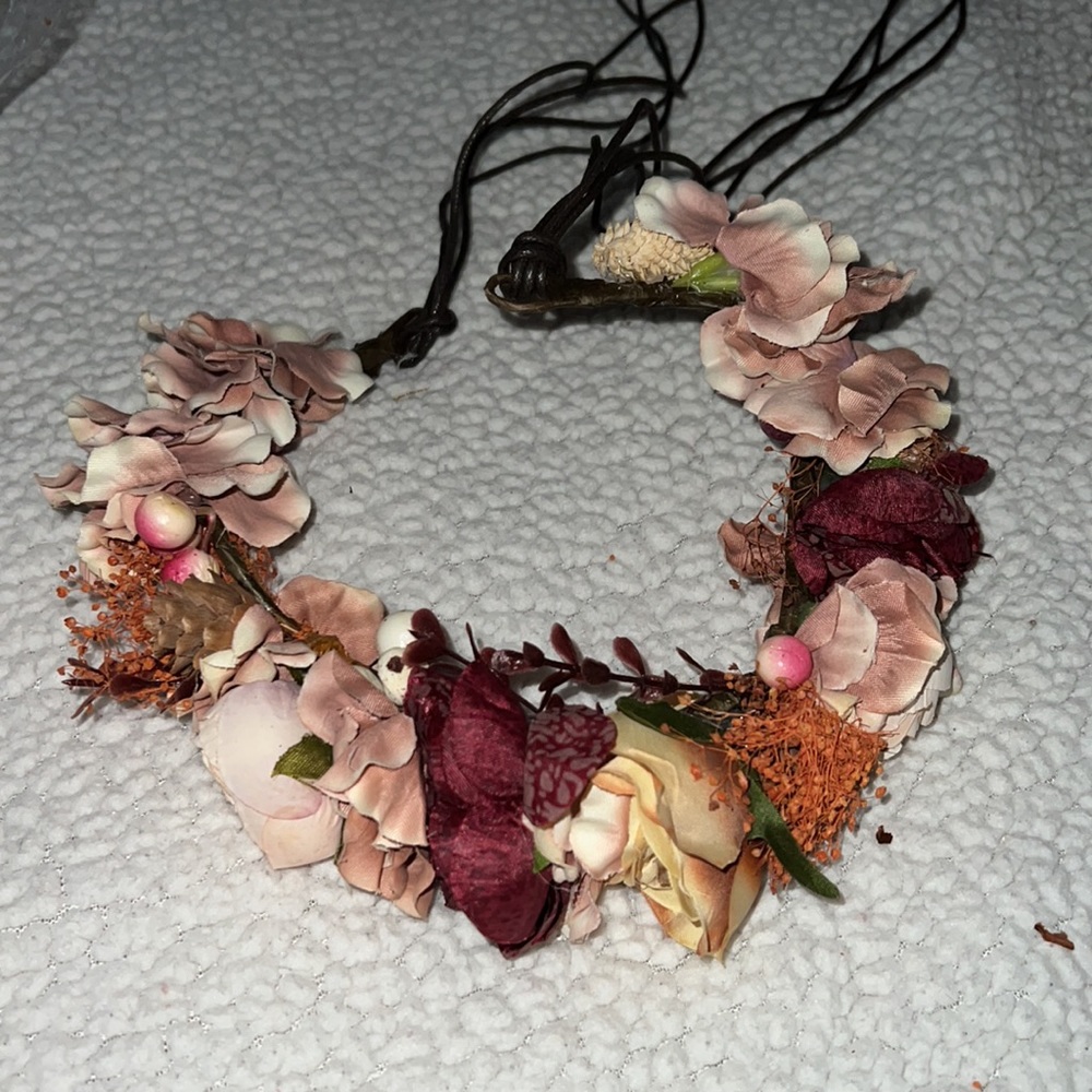 NIB Flower Crown Boho Flower Headband Hair Wreath Floral Headpiece Halo